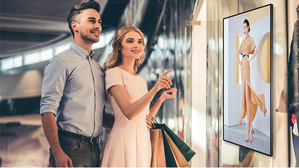 中亿睿系列灯箱屏，完美演绎街头场景