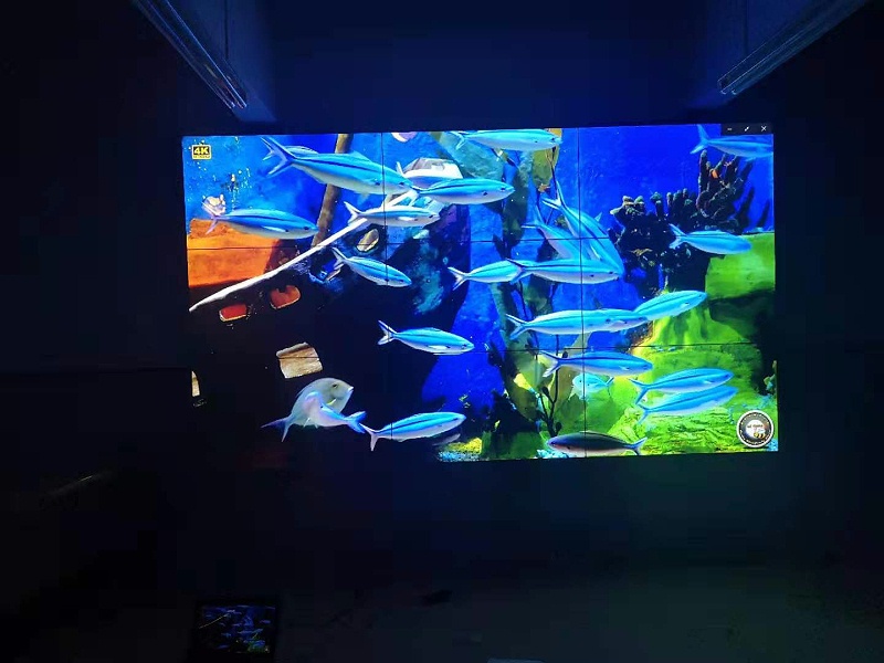 广东中山某学校55寸3.5mm液晶拼接屏案例