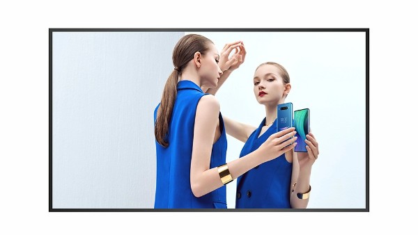 一屏点亮商机，智慧显示更高效｜解锁商用展示新范式