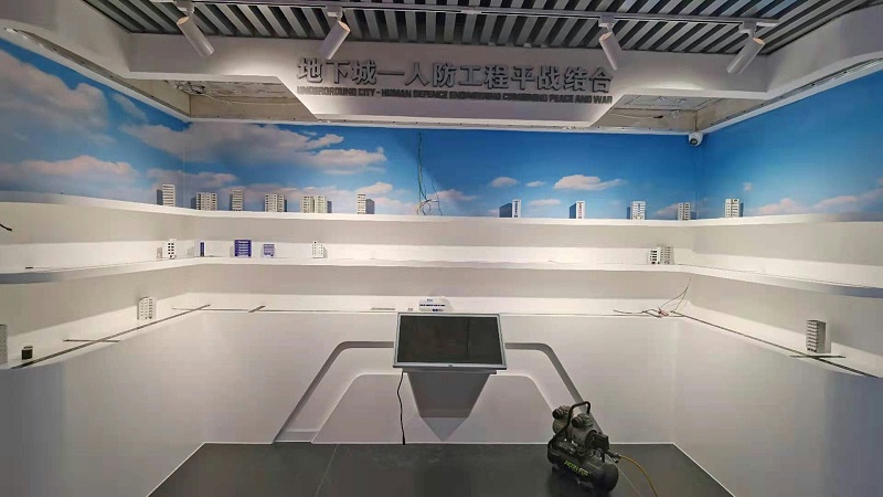 云南陆良党群服务中心引入滑轨屏、拼接屏、一体机打造信息平台