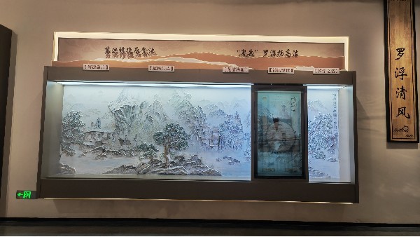 解析滑轨屏的出现比传统展有什么优势？